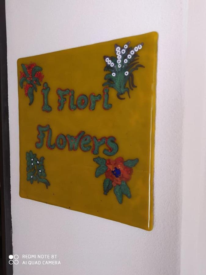 I Fiori Nel Golfo Di Barattiアパートメント エクステリア 写真